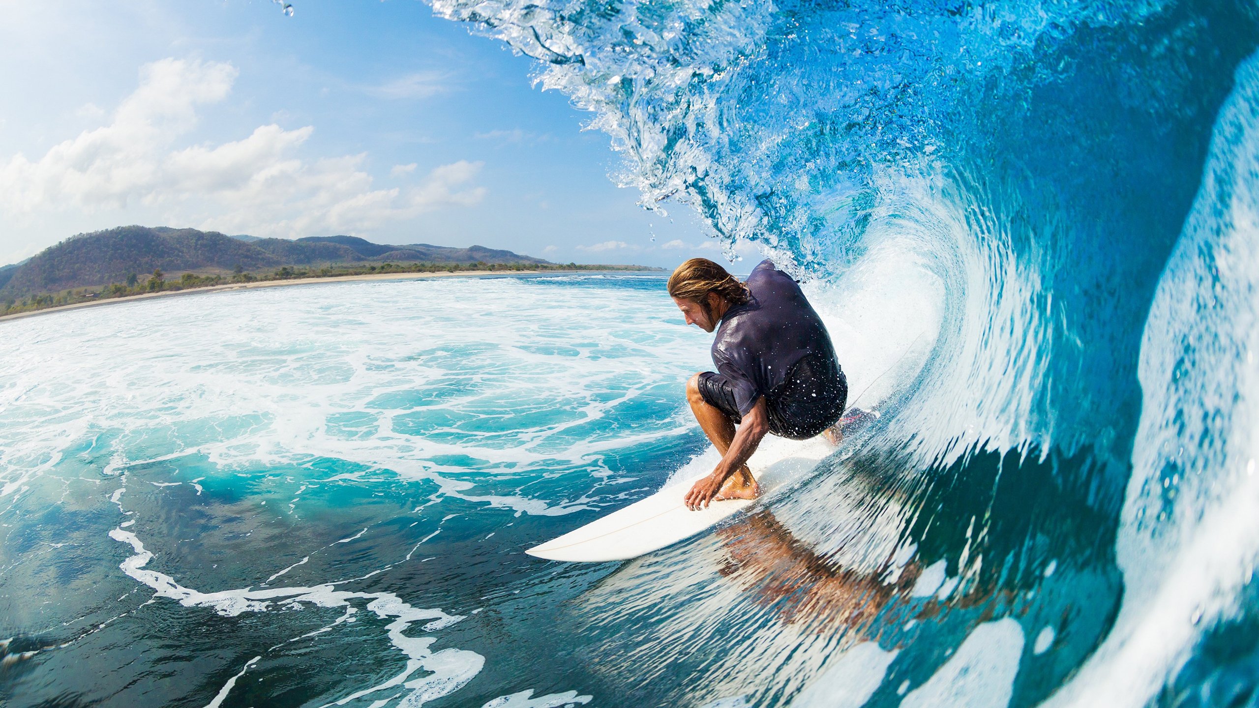 意甲焦点战之夜，皮克连续得分拉开差距，巴萨旧将闪耀亚平宁